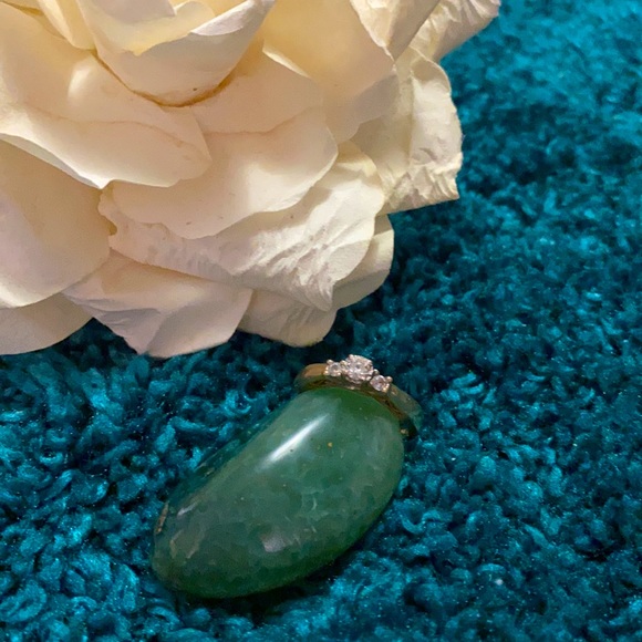 Engagement Ring Pre owned - Picture 2 of 9